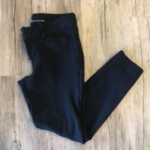 Old Navy pixie pants size 6 short